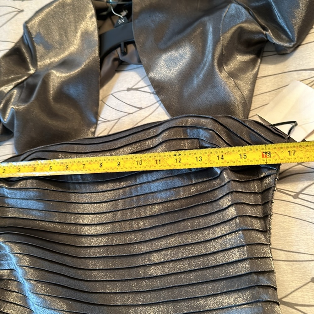 Dress - Picture 12 of 13